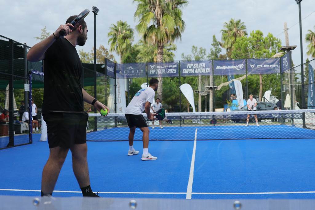 Emir Emiroğlu profil fotoğrafı