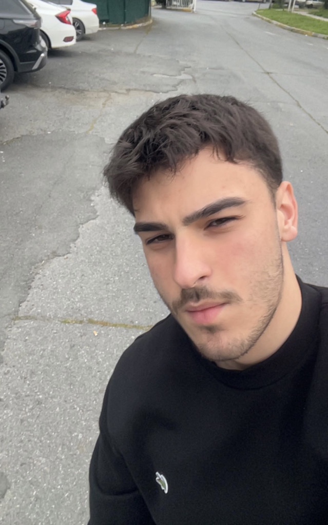 Yağız Yıllı profil fotoğrafı